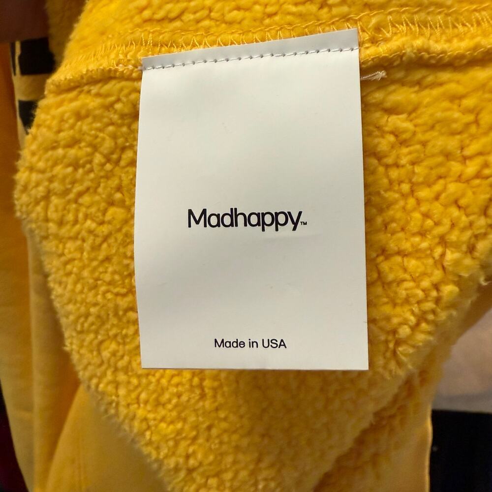 Madhappy Sweatshirt Size Large Yellow Crewneck Tokyo Exclusive Streetwear Pitt - Picture 4 of 6